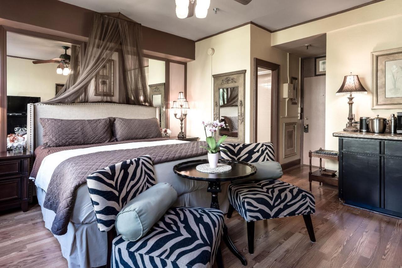 Hemingway Suites At Palm Beach Hotel Island Eksteriør bilde