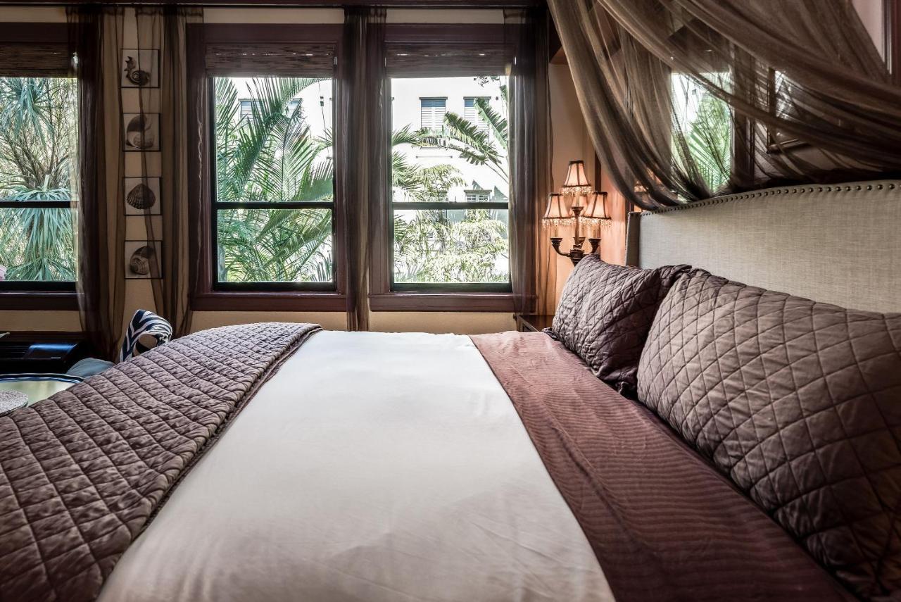 Hemingway Suites At Palm Beach Hotel Island Eksteriør bilde