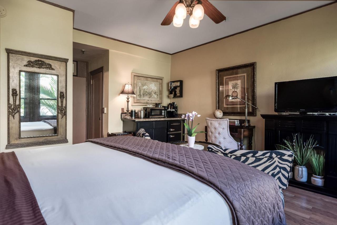 Hemingway Suites At Palm Beach Hotel Island Eksteriør bilde