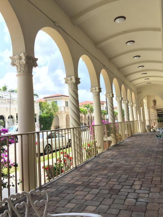 Hemingway Suites At Palm Beach Hotel Island Eksteriør bilde